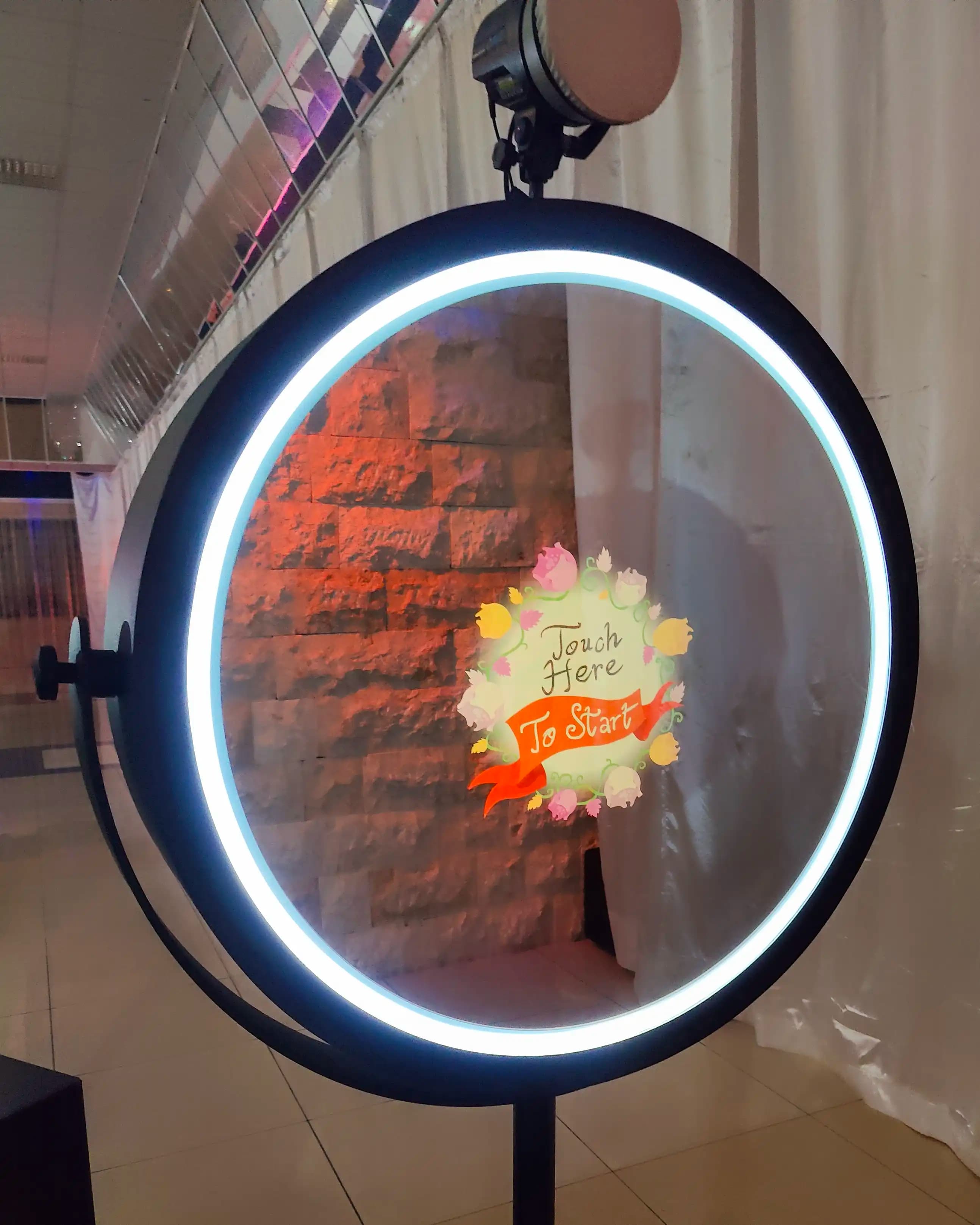 Magic Mirror Booth